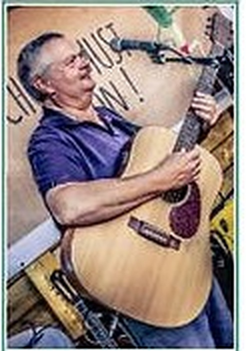 Eric Pajot à la guitare